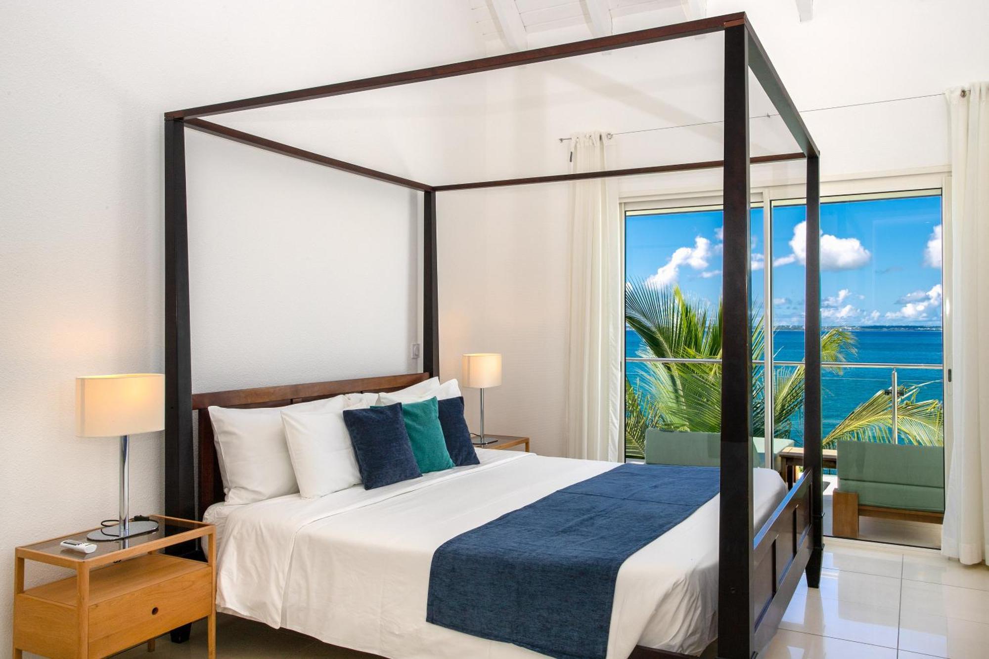 Bleu Emeraude Hotel Гран Кейс Екстериор снимка