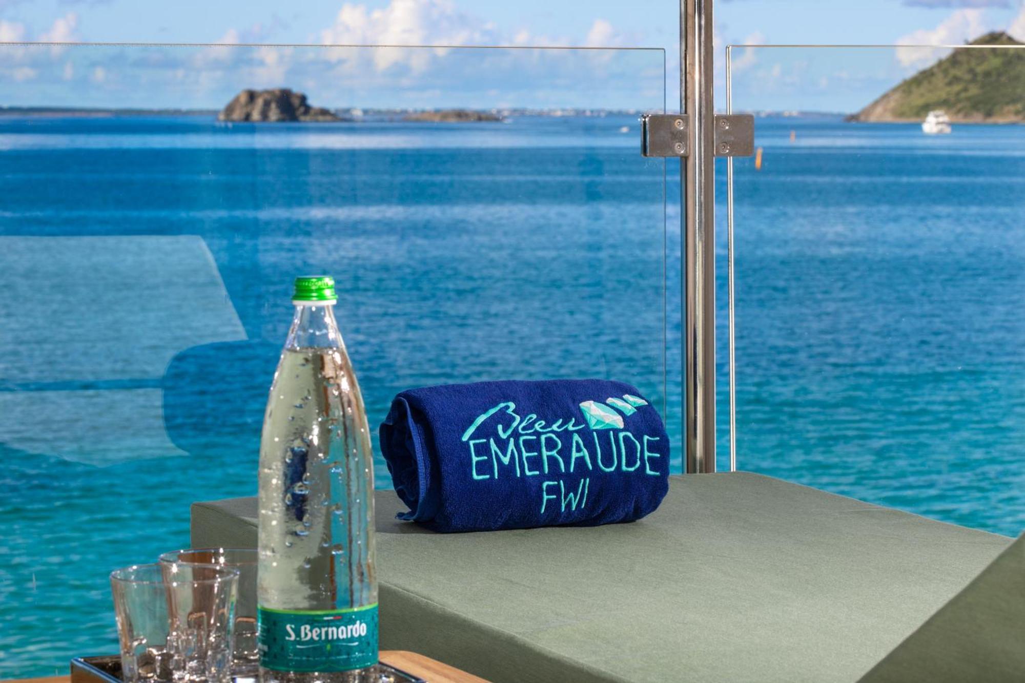 Bleu Emeraude Hotel Гран Кейс Екстериор снимка