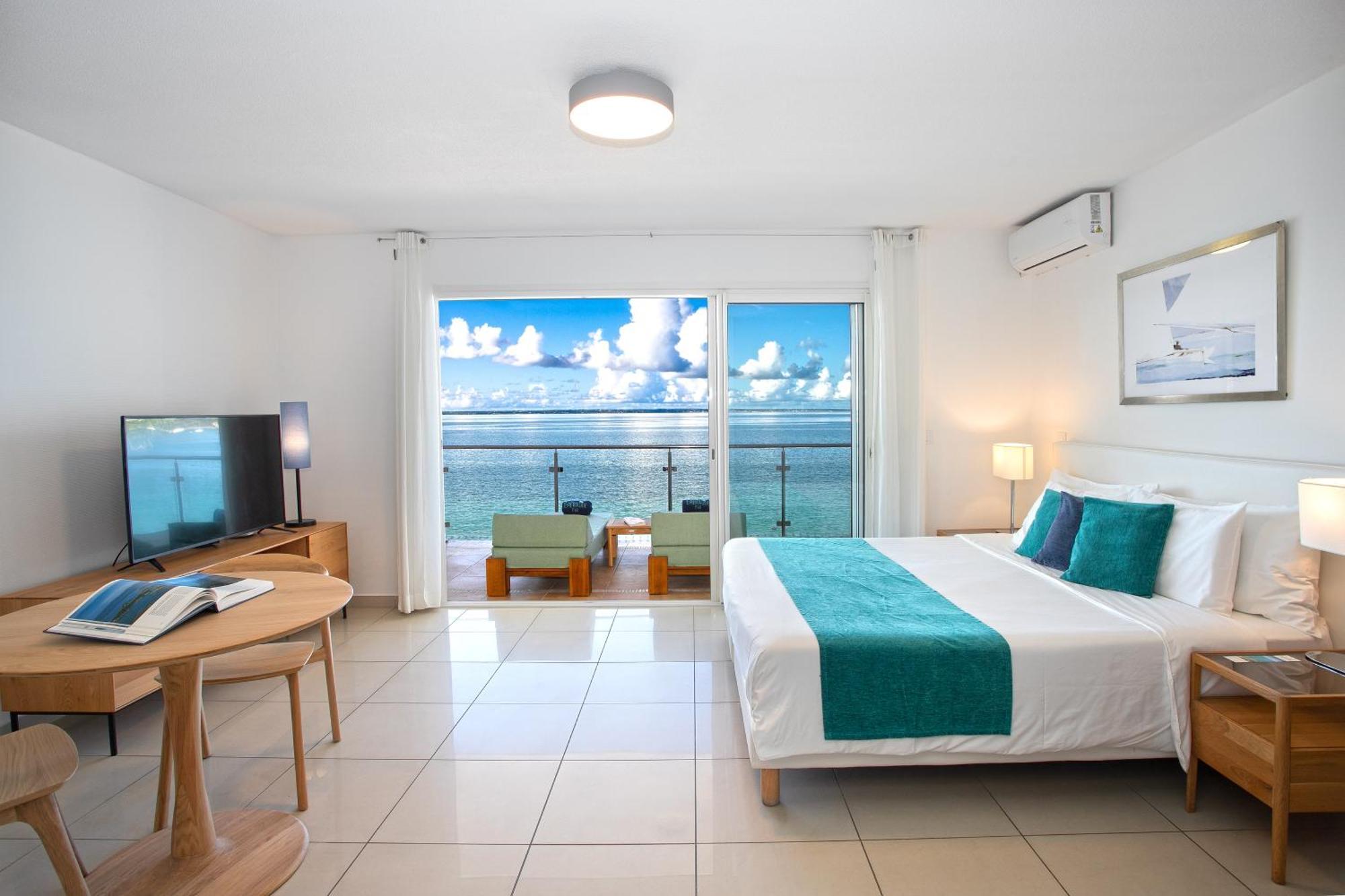 Bleu Emeraude Hotel Гран Кейс Екстериор снимка